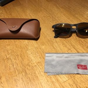 Polarized Ray Ban Sunglasses (RB4263)